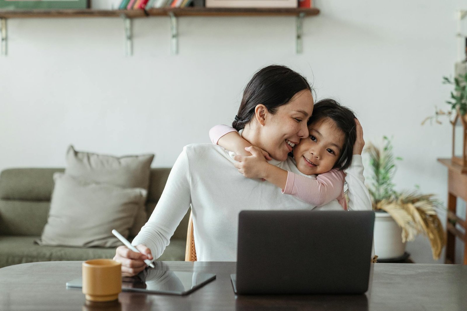 How I Made \$5,000 in One Week with Digital Marketing – And How You Can Too!